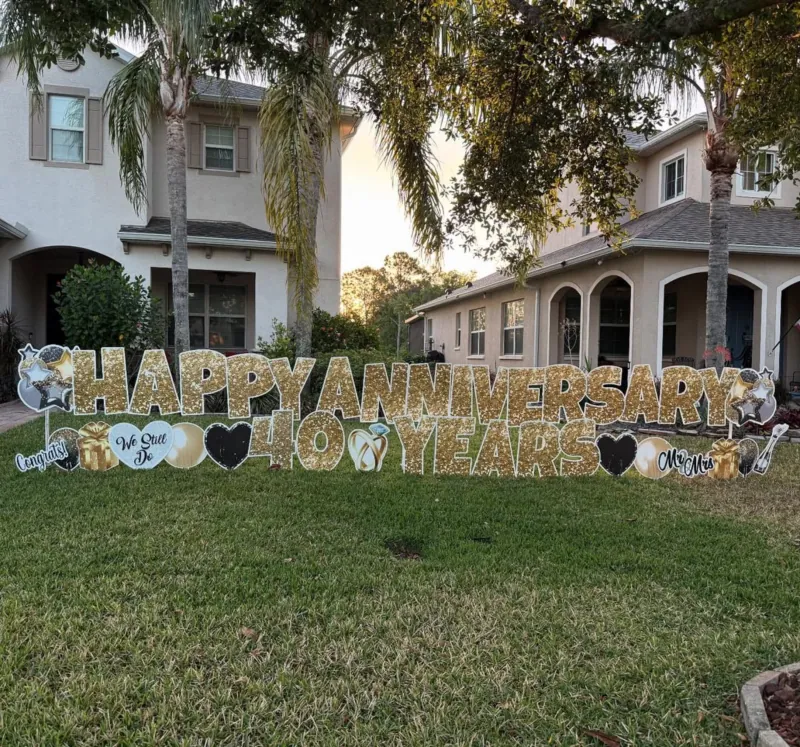 Anniversary yard greeting display