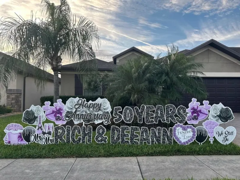 Anniversary yard greeting display