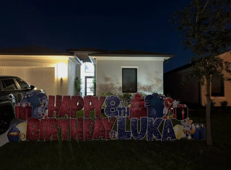 Birthday yard greeting display
