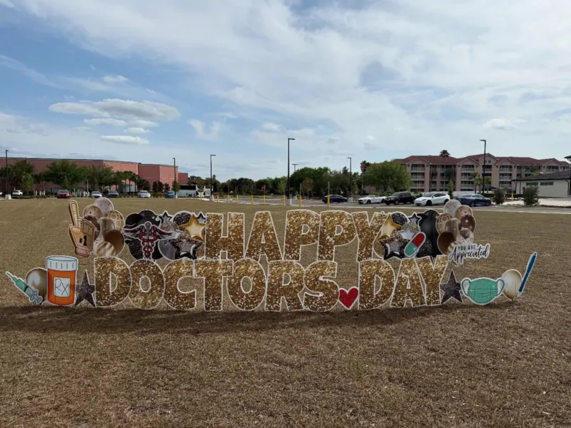 Celebration yard greeting display