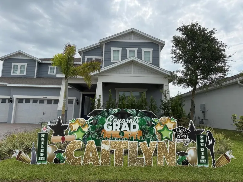 Graduation yard greeting display