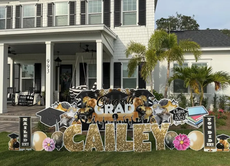 Graduation yard greeting display
