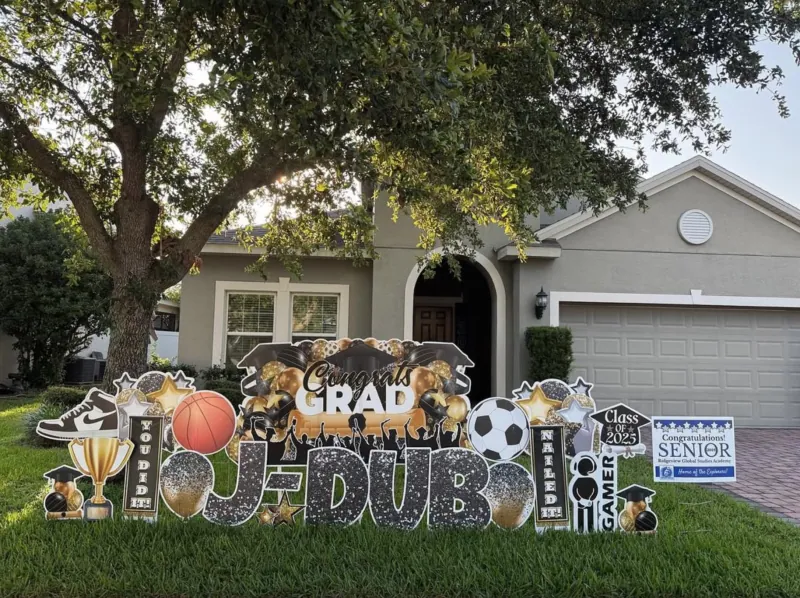 Graduation yard greeting display
